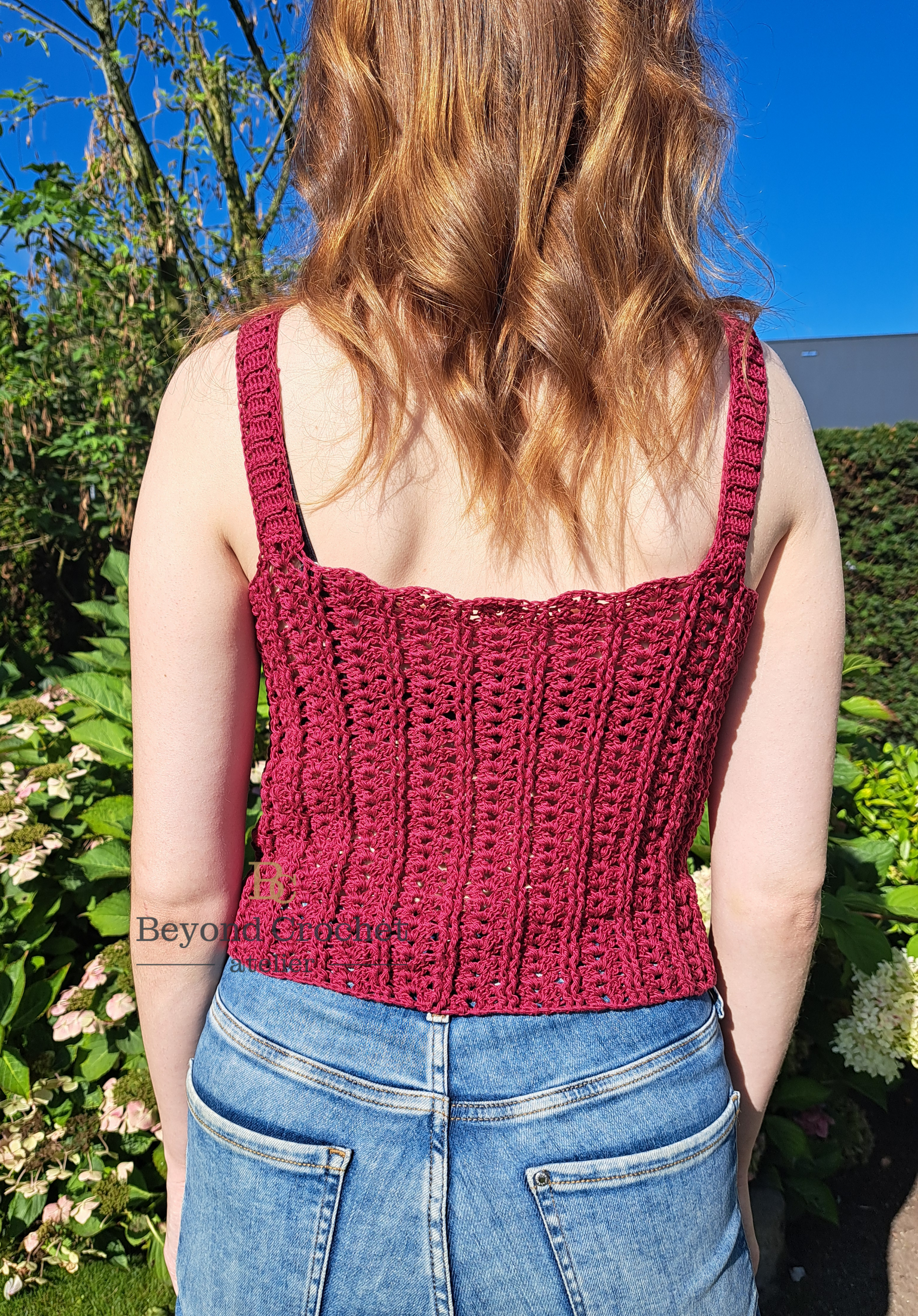 Crochet pattern Summer top, With separate made crochet cups, Made with structered crochet stitches. Summer crochet Top.