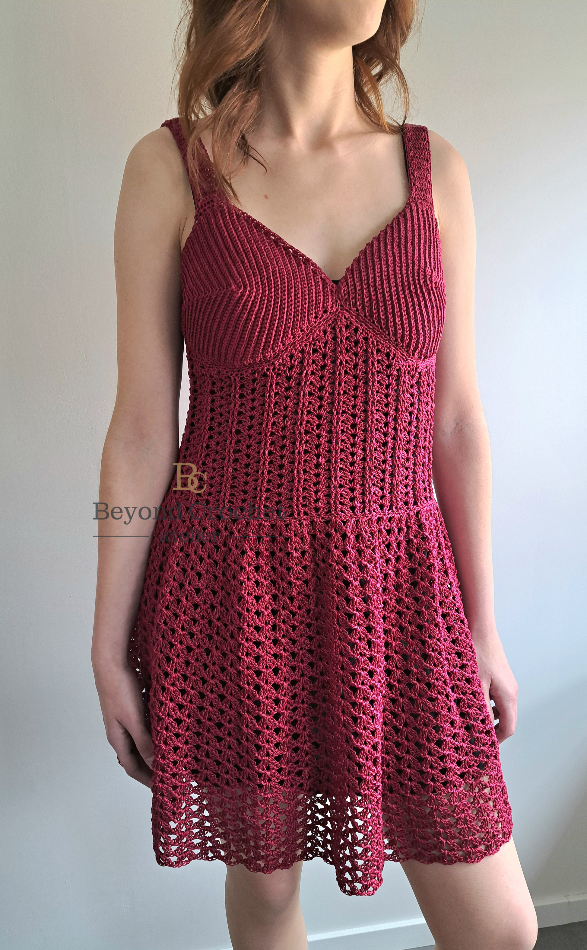 Crochet pattern Summer dress, With separate made crochet cups, Made with structered crochet stitches. Summer crochet skirt.