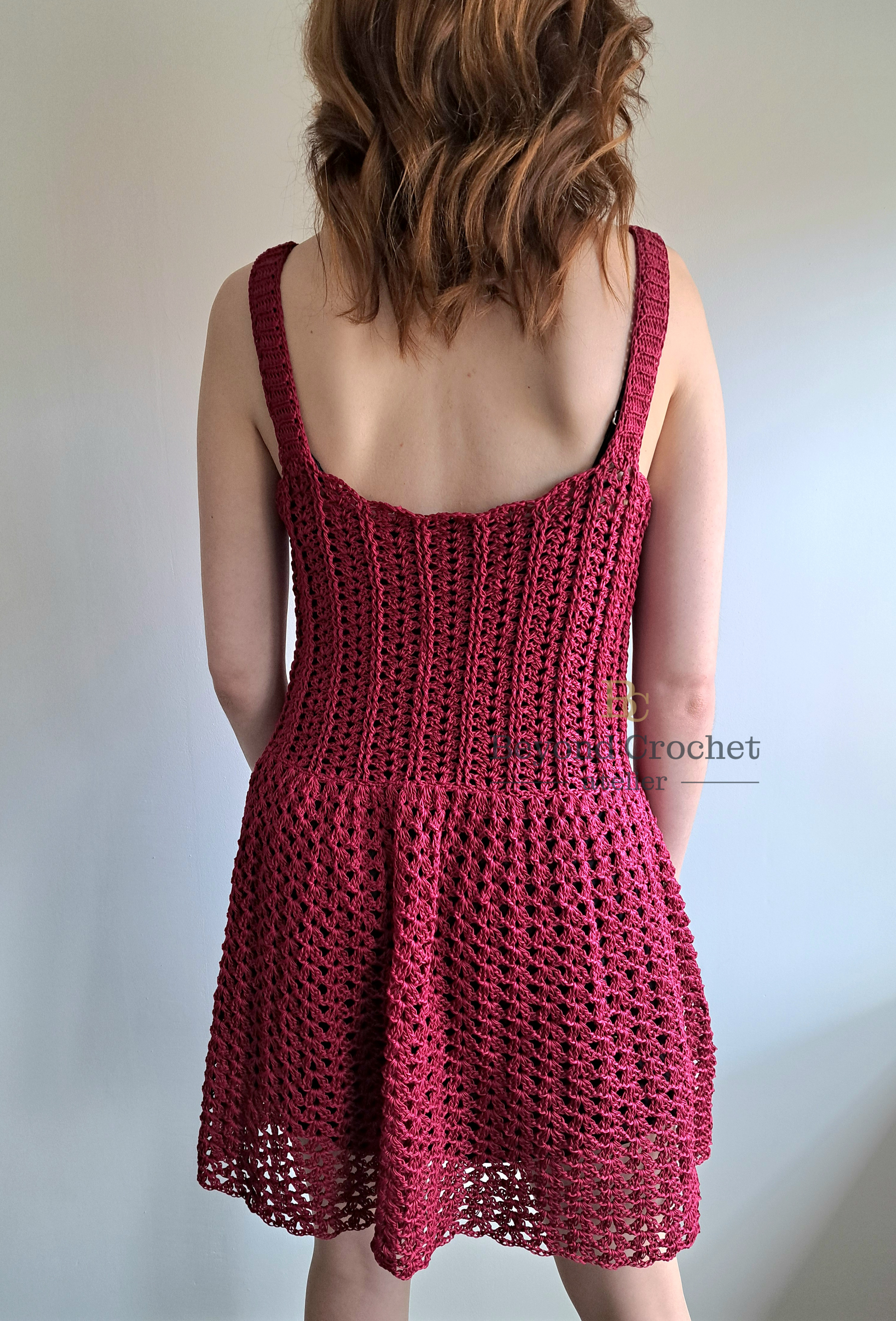 Crochet pattern Summer dress, With separate made crochet cups, Made with structered crochet stitches. Summer crochet skirt.